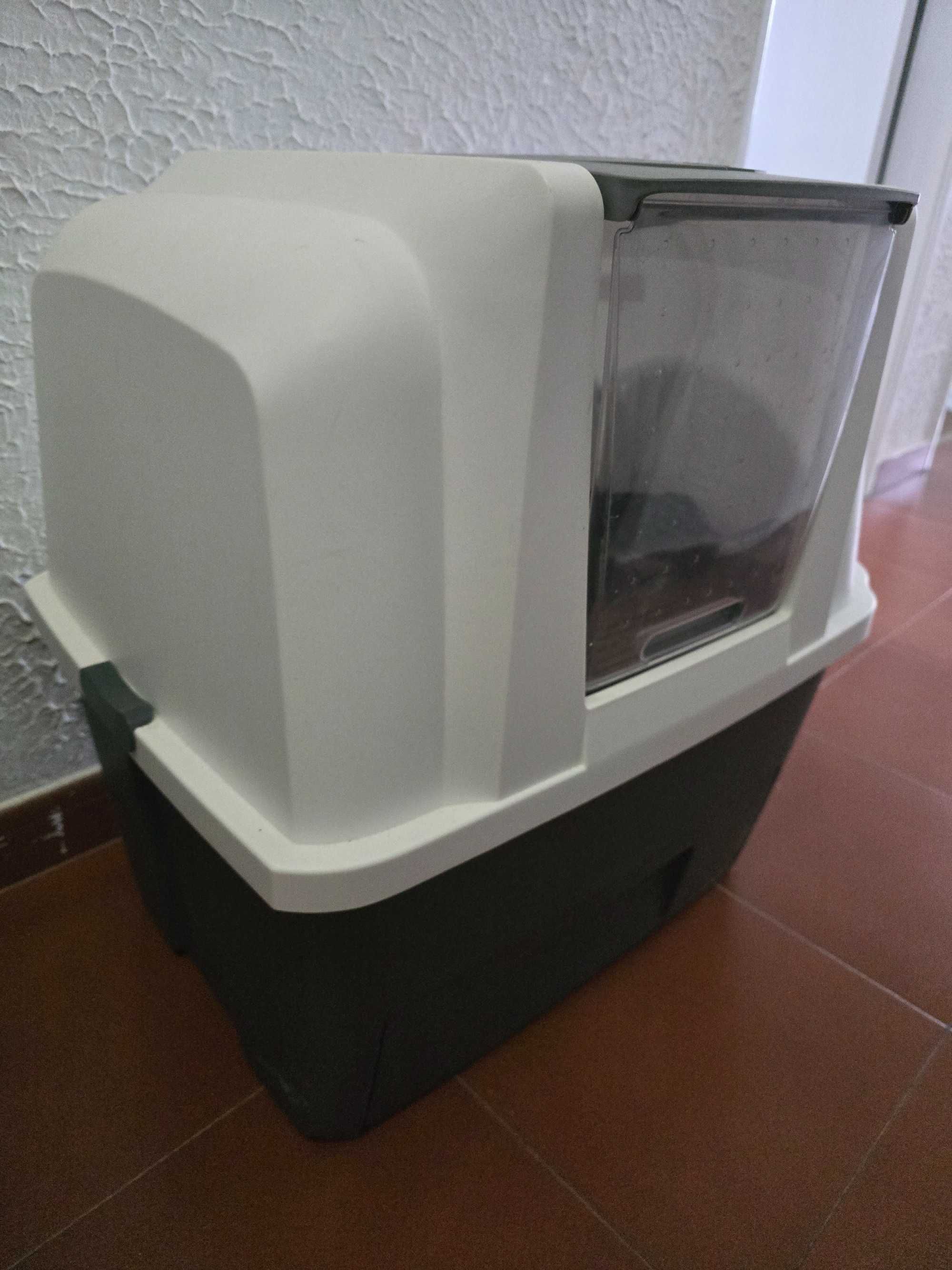 Semi-automatica, caixa de areia de gato