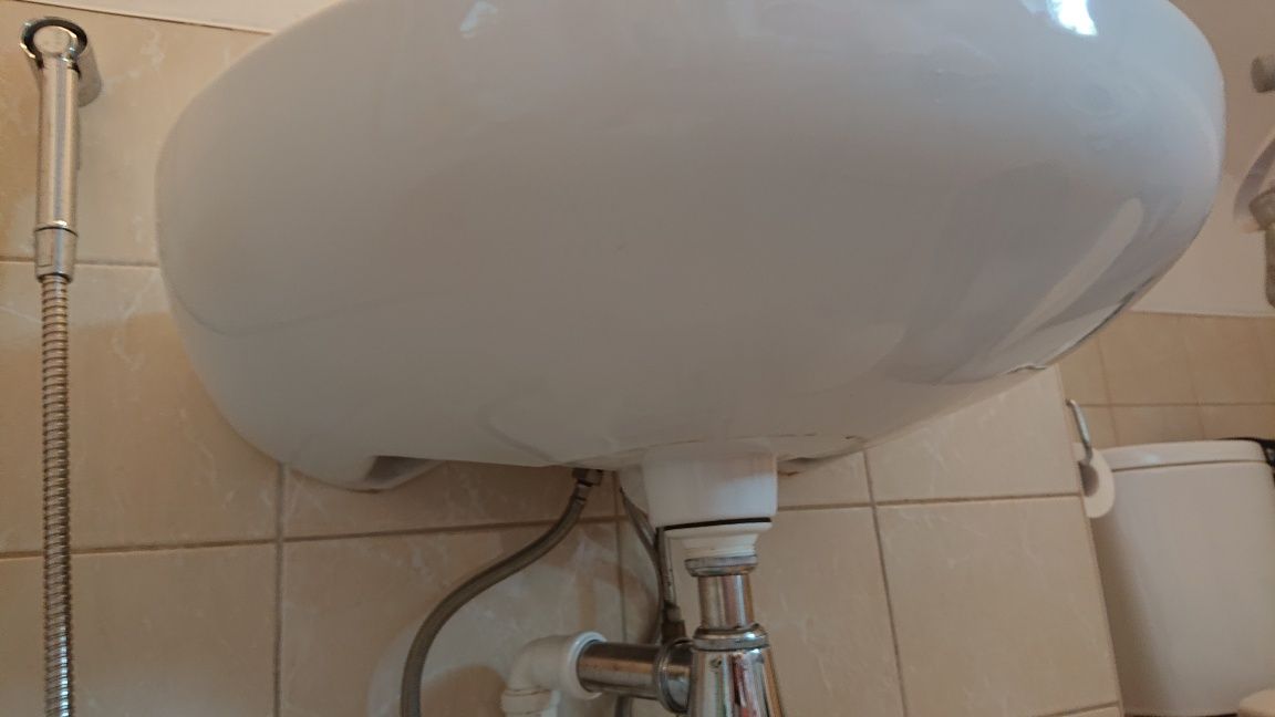 Sprzedam umywalkę ROCA z baterią oraz bidet