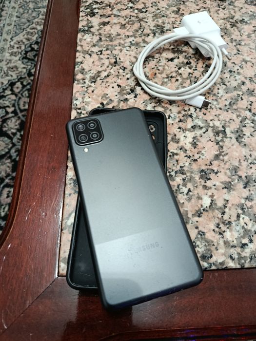Samsung A12 dual sim  com capa e película de vidro impecável