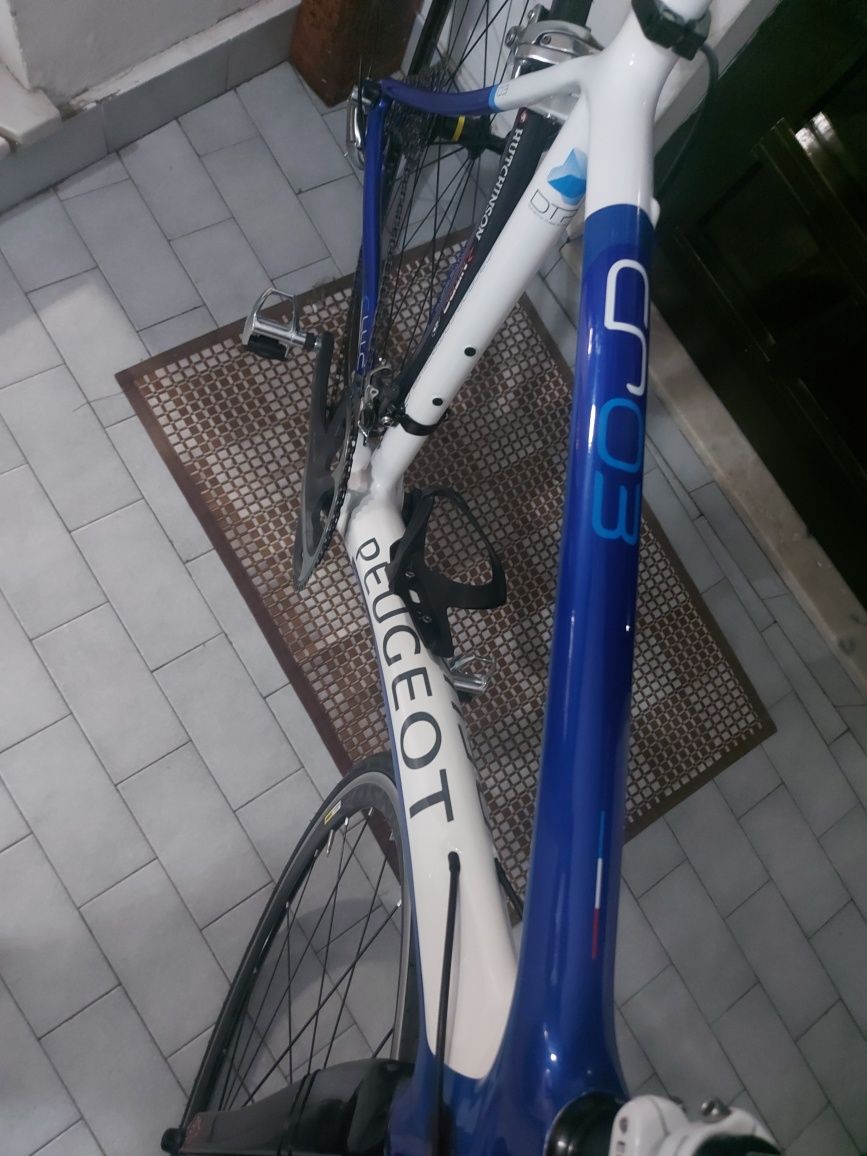 Bicicleta de estrada Peugeot carbono
