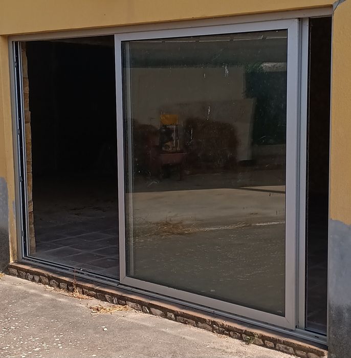 Portas de correr usadas