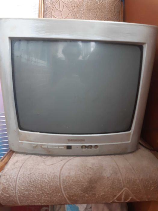 Продам телевізор Tomphson
