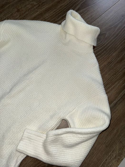 Свитер гольф туника O’stin шампань S-M