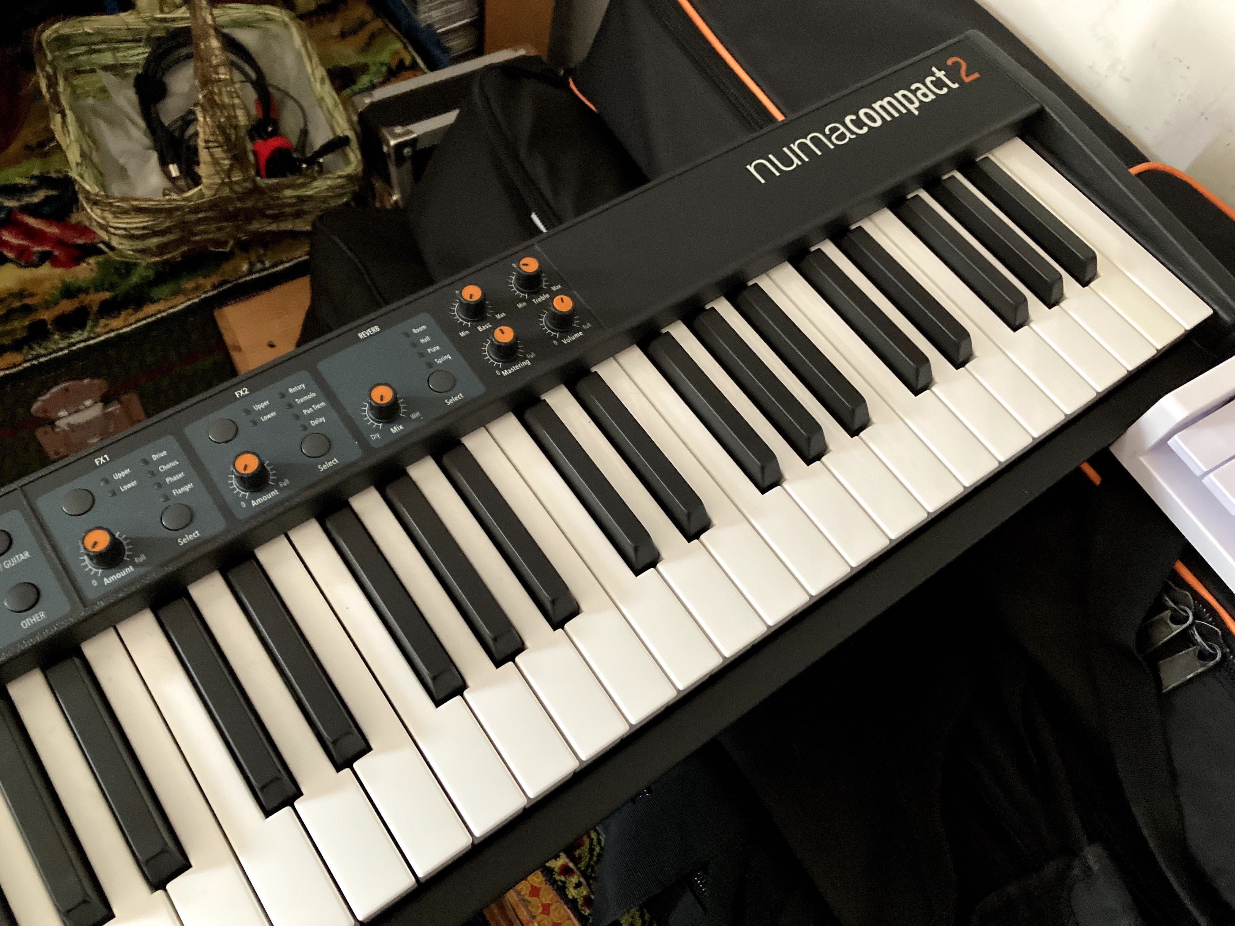 Studiologic Numa Compact 2 (entrega e pagamento em mão)
