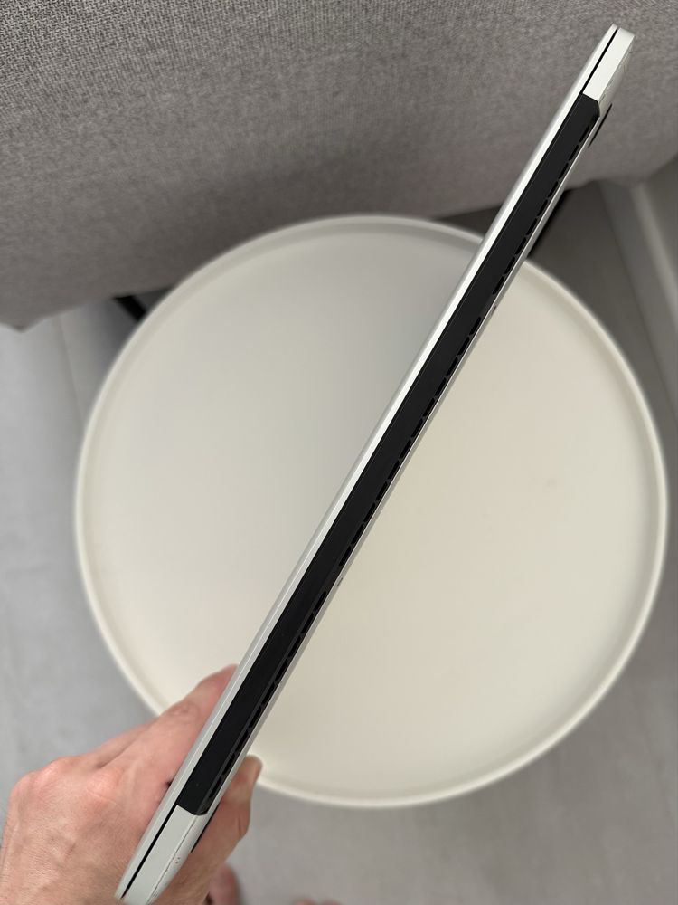 Macbook pro 15 2015 i7 2.2/3.5 , 256 SSD , 16GB RAM , 92%