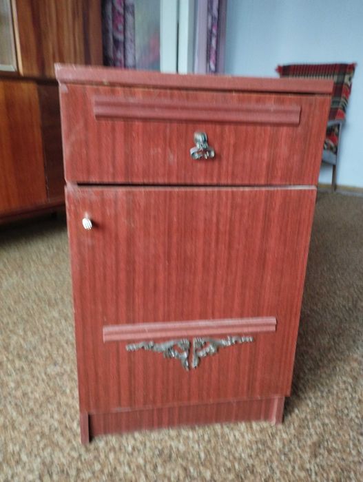 Продаю советскую мебель