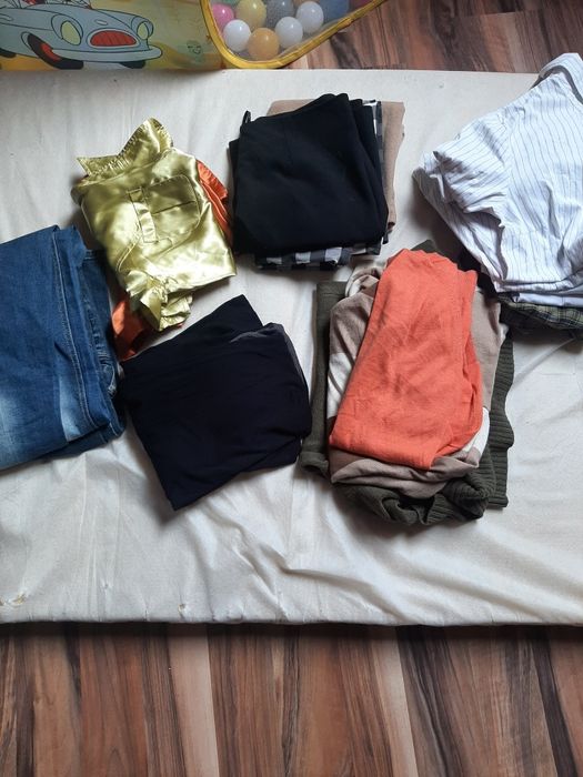 Paczka 16 ubrań rozmiar S.