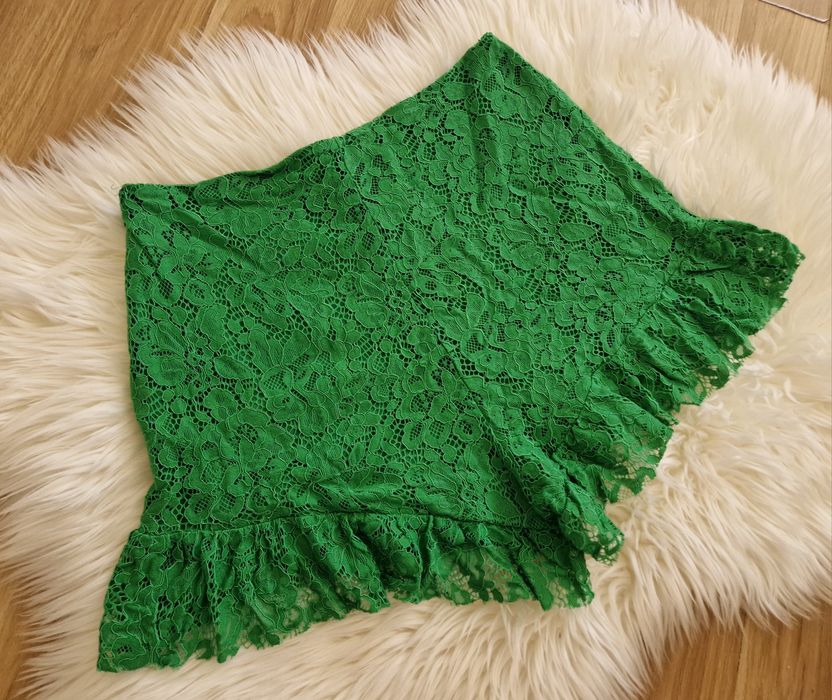 Krótkie Spodenki damskie zielone koronkowe wyższy Stan Zara roz. L