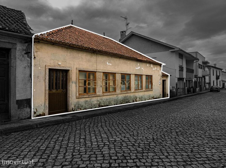 Moradia para reconstruir - Vimioso