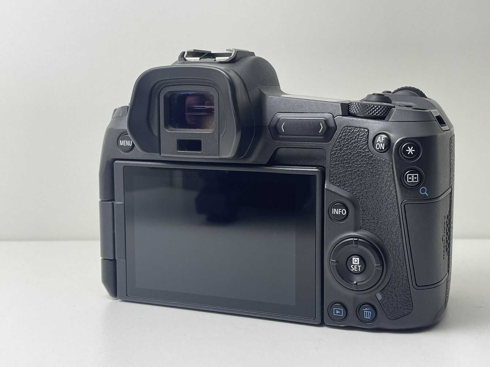 Canon EOS R 30,3 MP – czarny (tylko body)