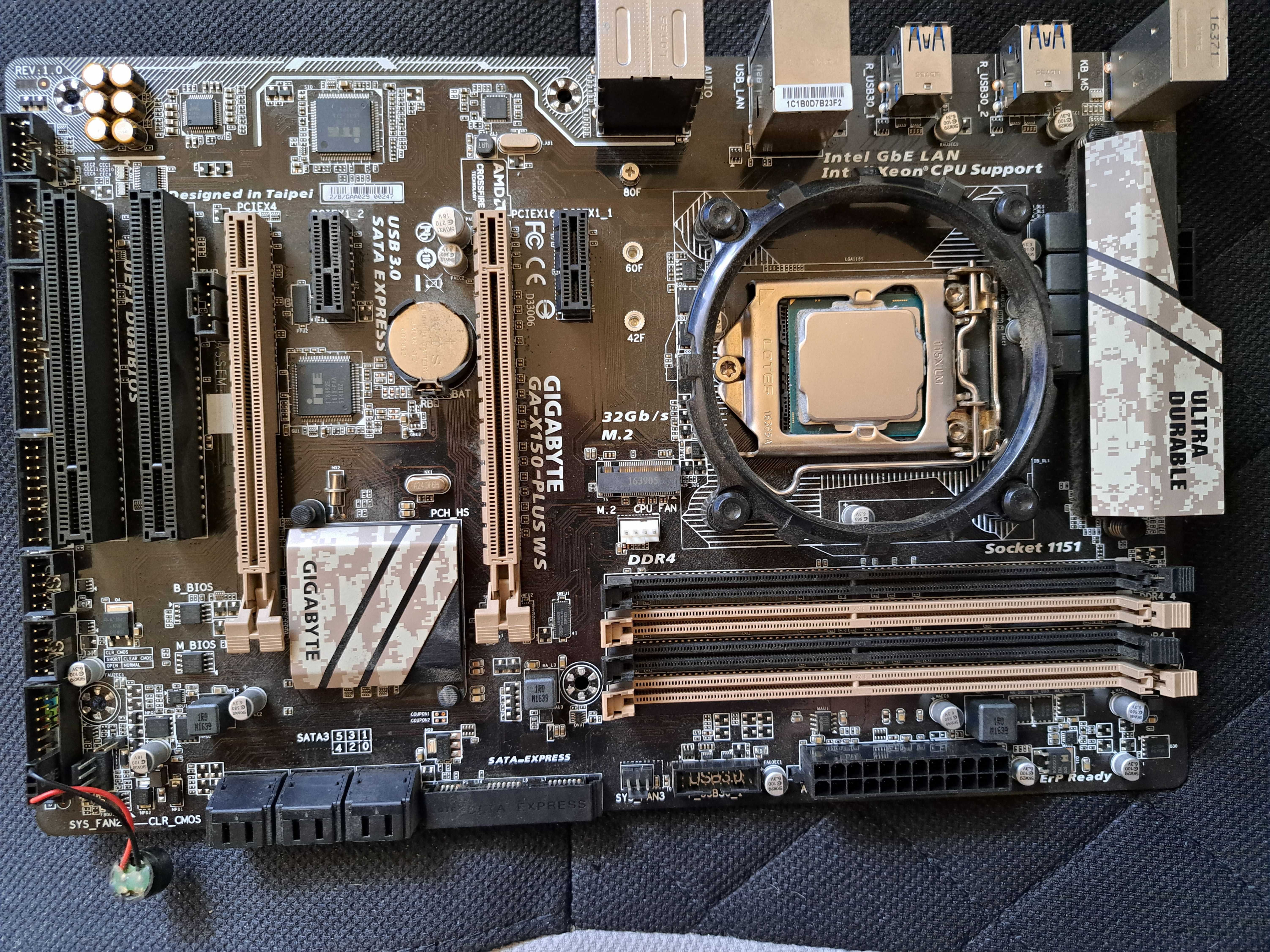 GIGABYTE GA-X150-PLUS WS, procesor , pamięć