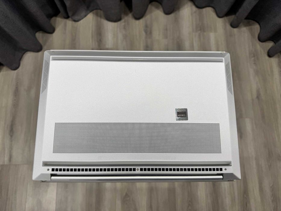 Ноутбук HP Envy 15 | i7-11800H RTX 3050 | Ram-32 SSD-1ТБ | FHD IPS