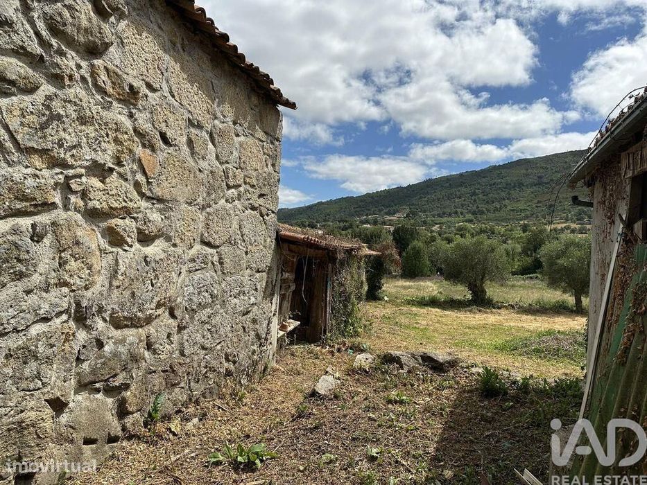 Terreno para construção em Madalena e Samaiões de 4000,00 m2