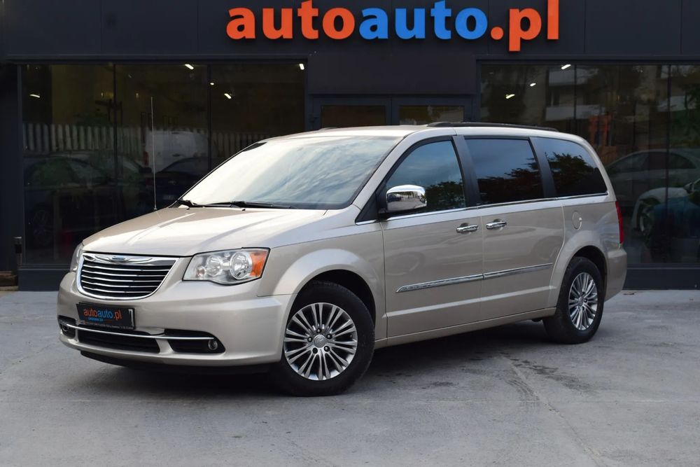 Chrysler Town & Country 7 osobowy! Kamera Cofania! Skórzana Tapicerka! Elektryczne Drzwi!