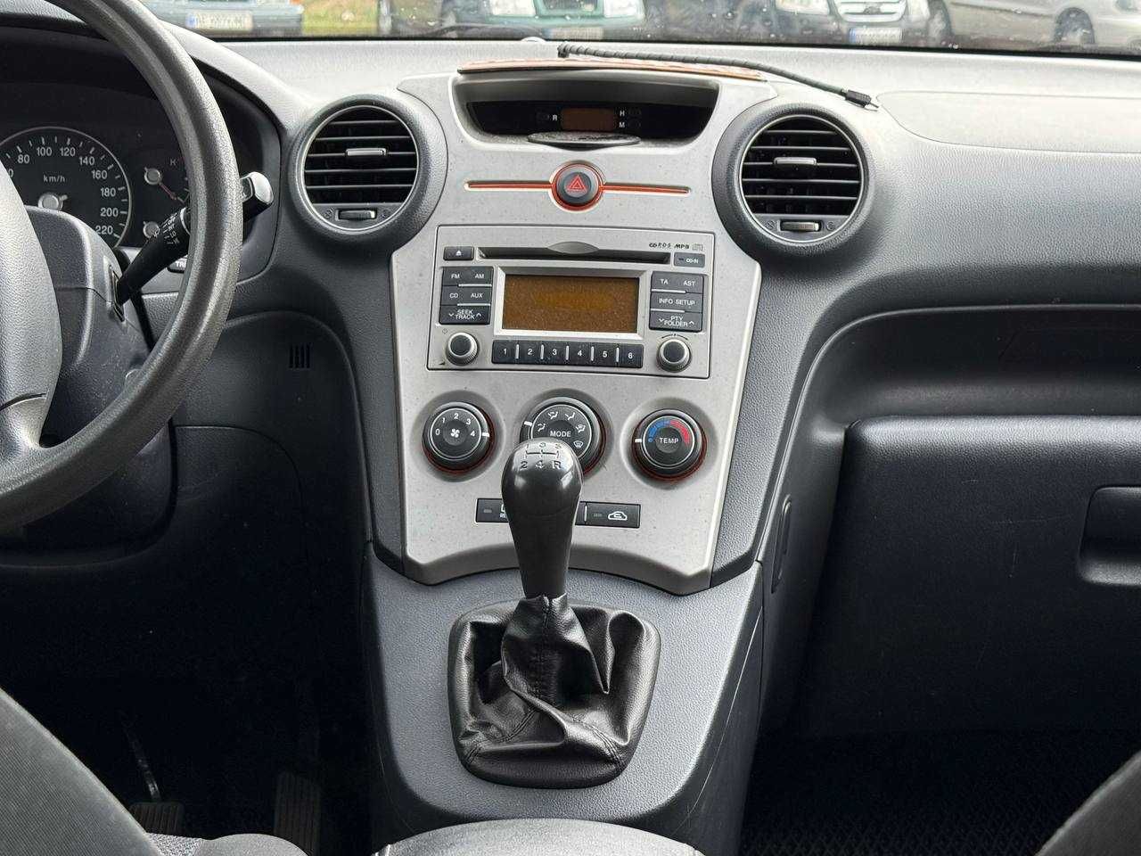 Avtoreal Kia Carens Бензин 2.0