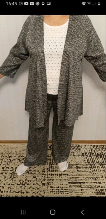 Брючный  костюм  женский