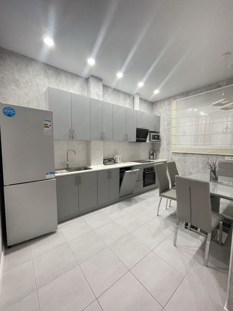 Продам срочно / 2 ком. 65 т/ Таирова / Новострой / Генераторы