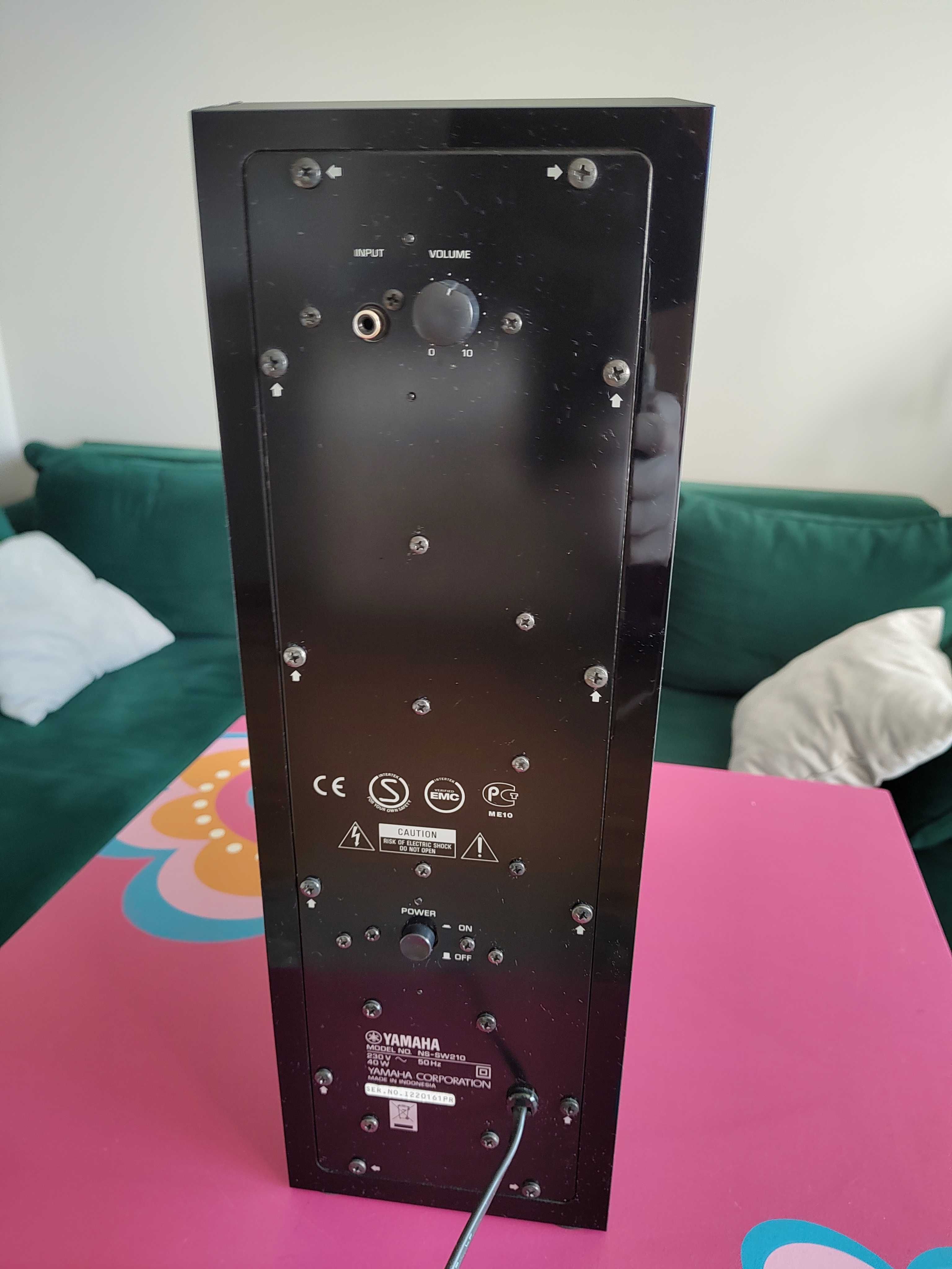 Aktywny subwoofer Yamaha NS-SW210