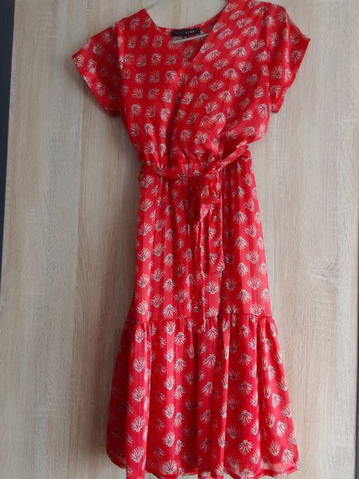 Sukienka kopertowa z paskiem LolaLiza xs / s France elegancka zwiewna