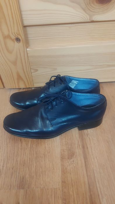 Buty  dla chlopca rozm. 36