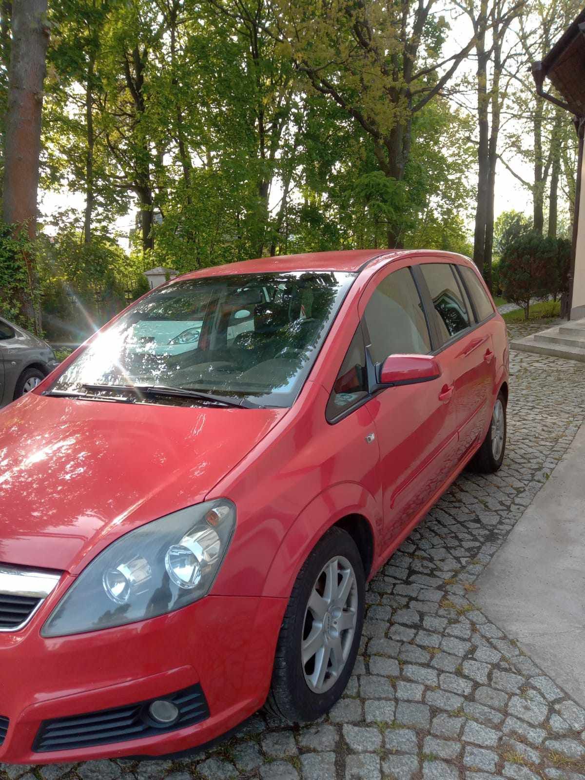 Opel Zafira b 1.9DCI 2006