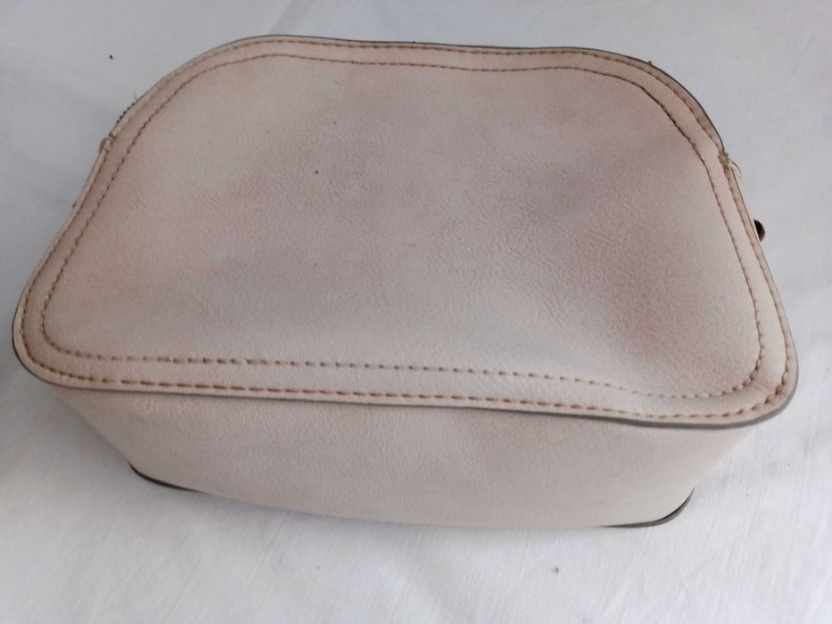 Сумки, клатчи разные  4 шт