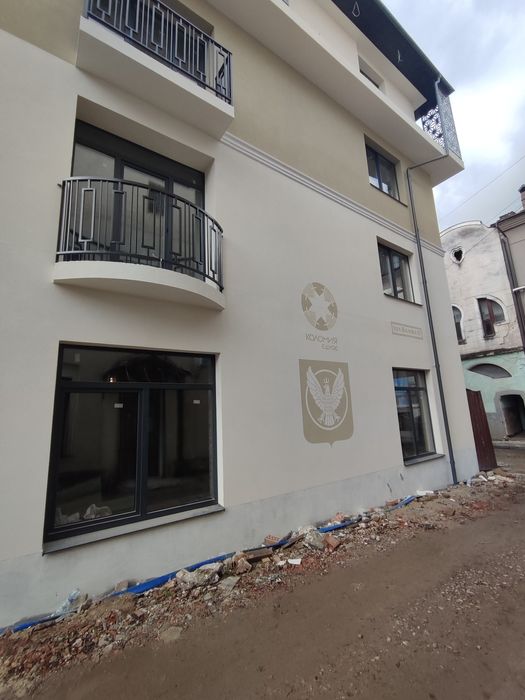 Продаж приміщення в центрі міста Коломия поруч музею Писанка.