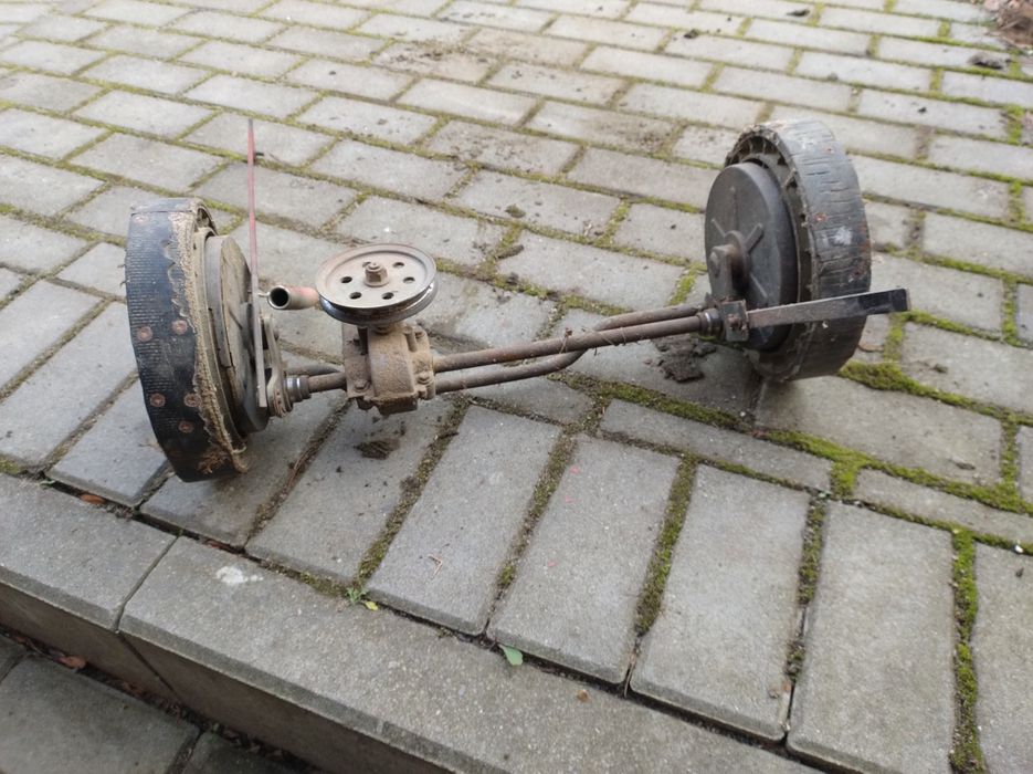 Części kosiarki spalinowej