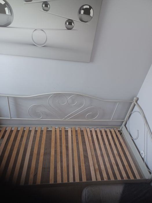 Sprzedam łóżko metalowe 90X200