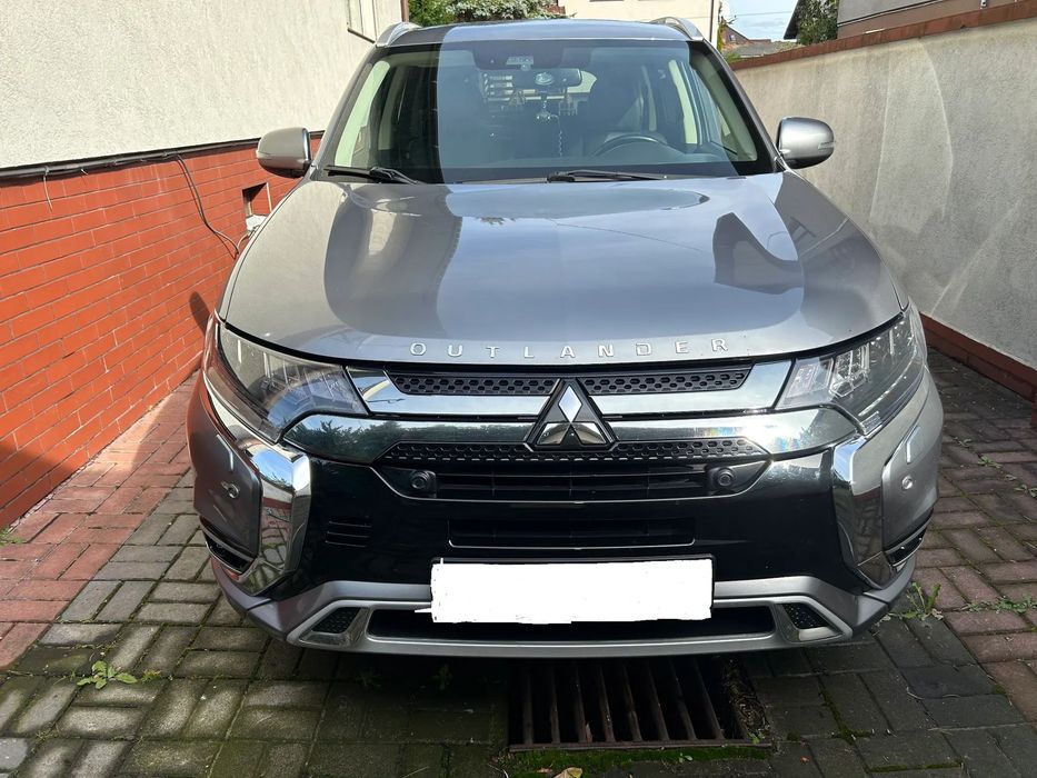 Mitsubishi Outlander MITSUBISHI Outlander PHEV Plug-in