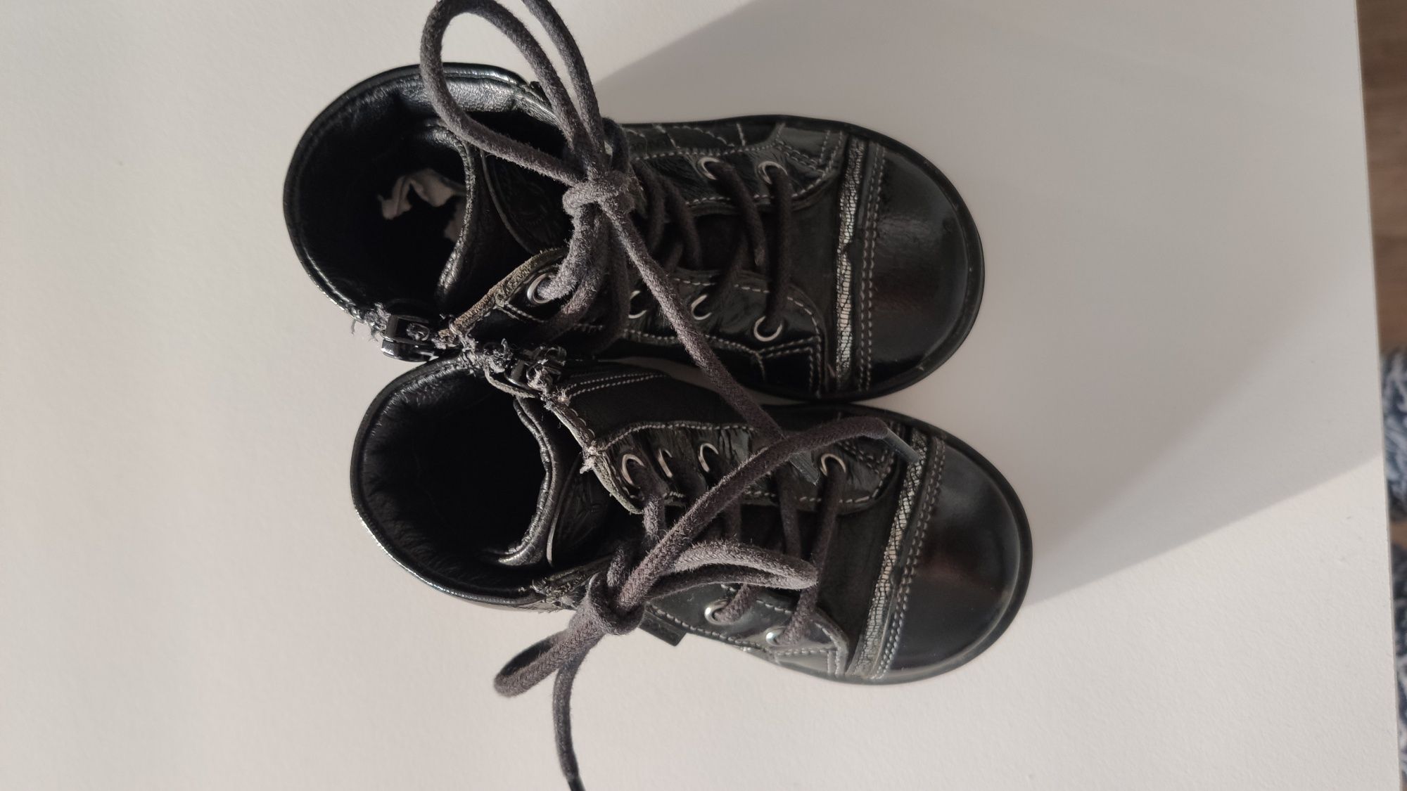 Lasocki Kids Skórzane czarne lekko ocieplane buciki buty