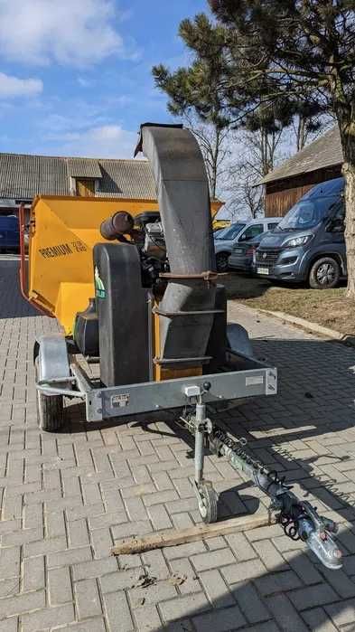 Wynajem rębak rozdrabniacz do gałęzi spalinowy 23km przyczepka kat. B