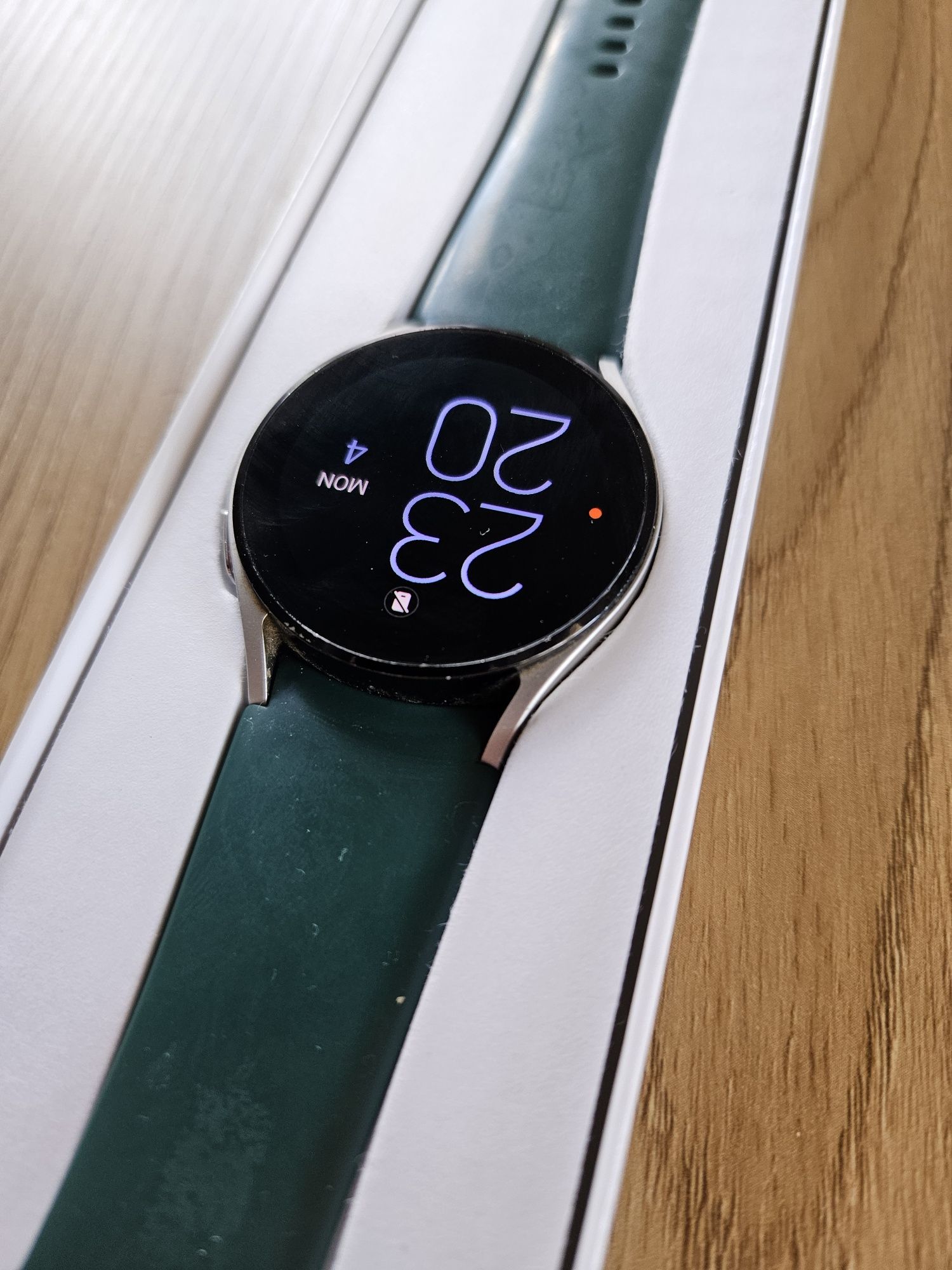 Samsung Galaxy watch 4 40мм silver