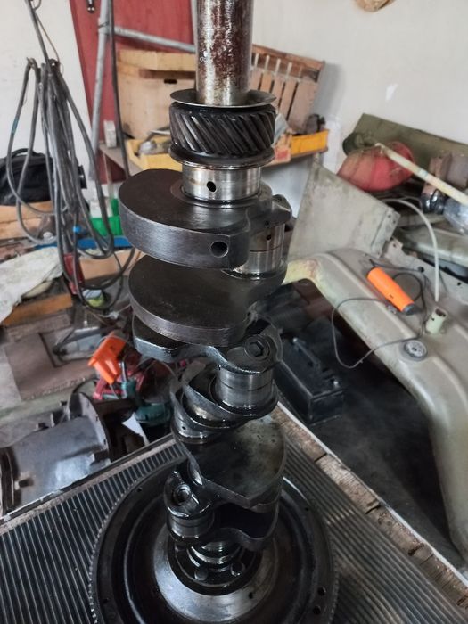 Колінчастий вал Коленвал ЗИЛ