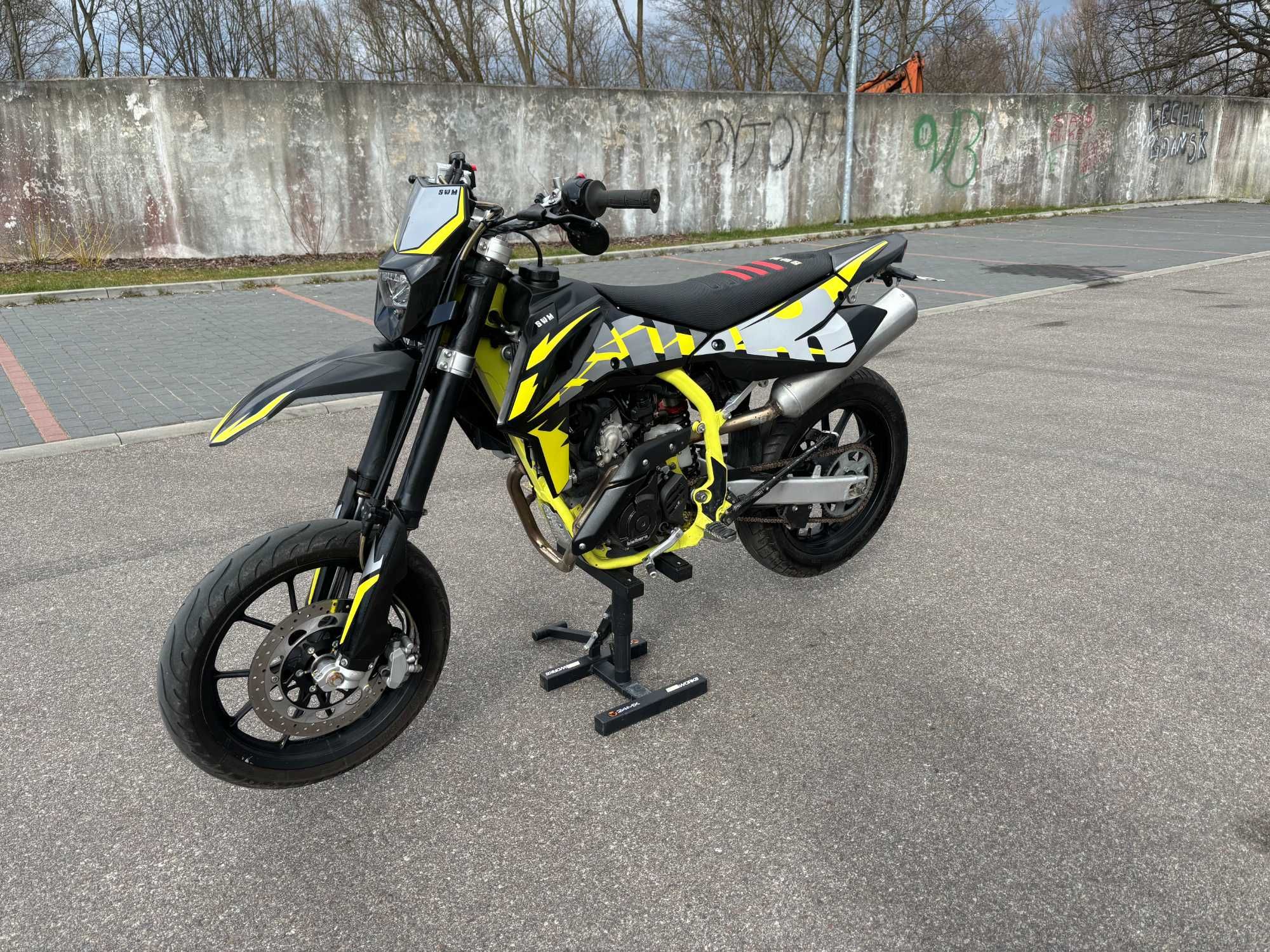 SWM SM125R* jak Husqvarna* Supermoto *2021r * zadbany* Z Niemiec*