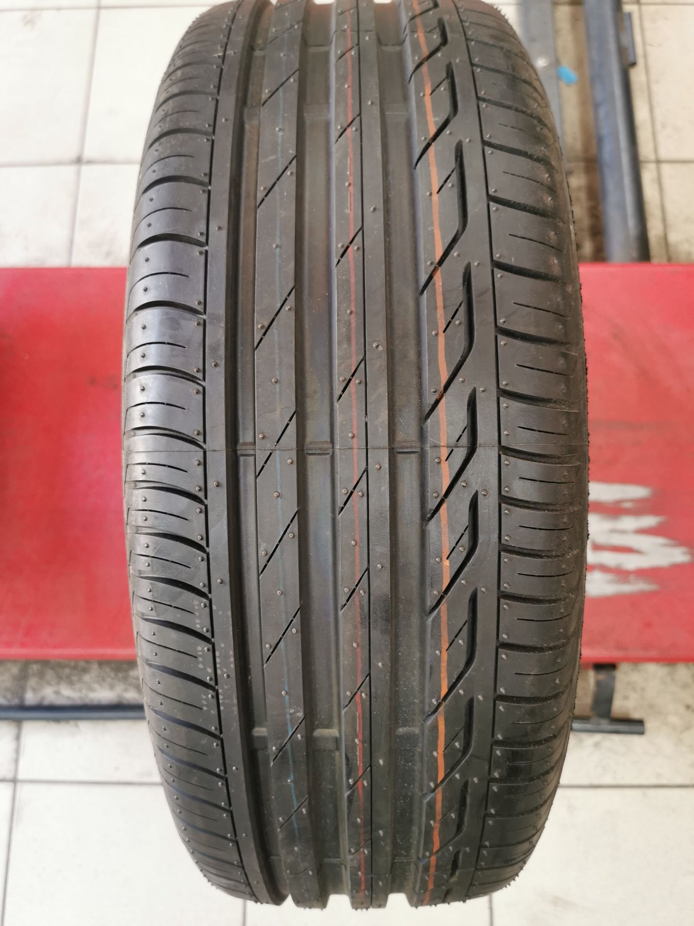 205/60r16 Bridgestone turanza T001 Nowa