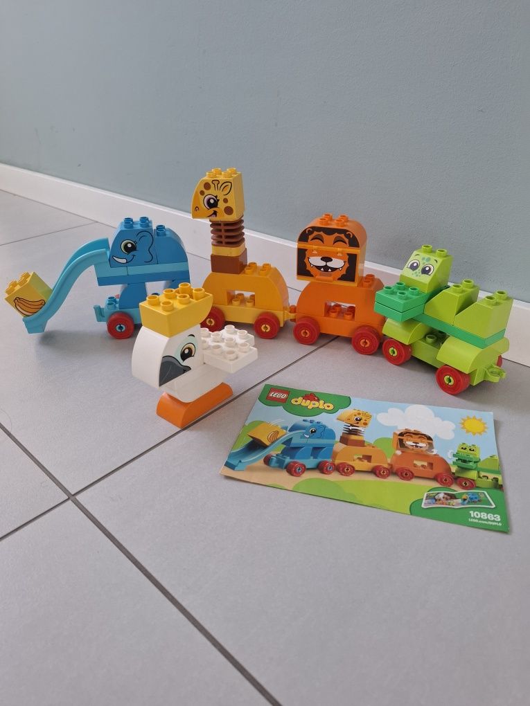 Zestaw klocków lego Duplo Ciuchcia zwierzęta.