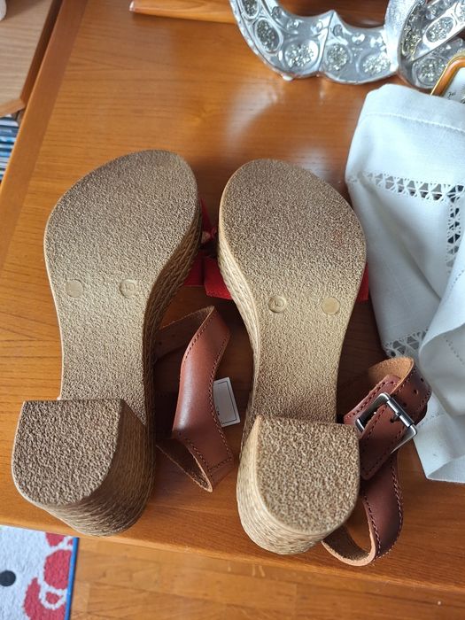 Sandálias Vermelhas T: 40 EntrePés