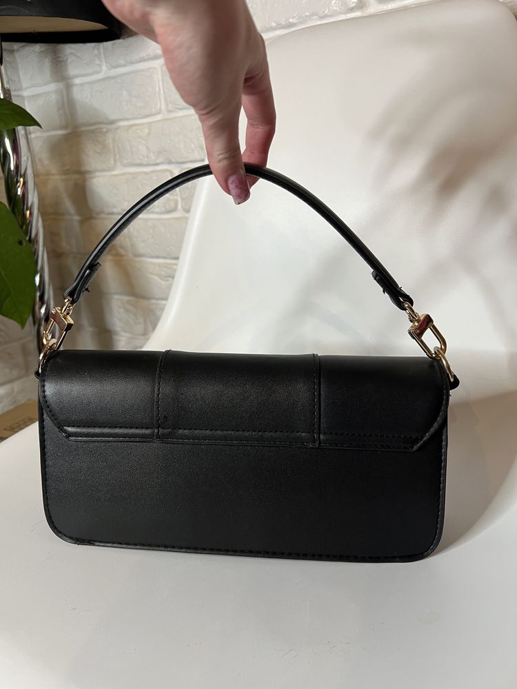 Стильна сумка сумочка на плече багет клатч чорна Zara