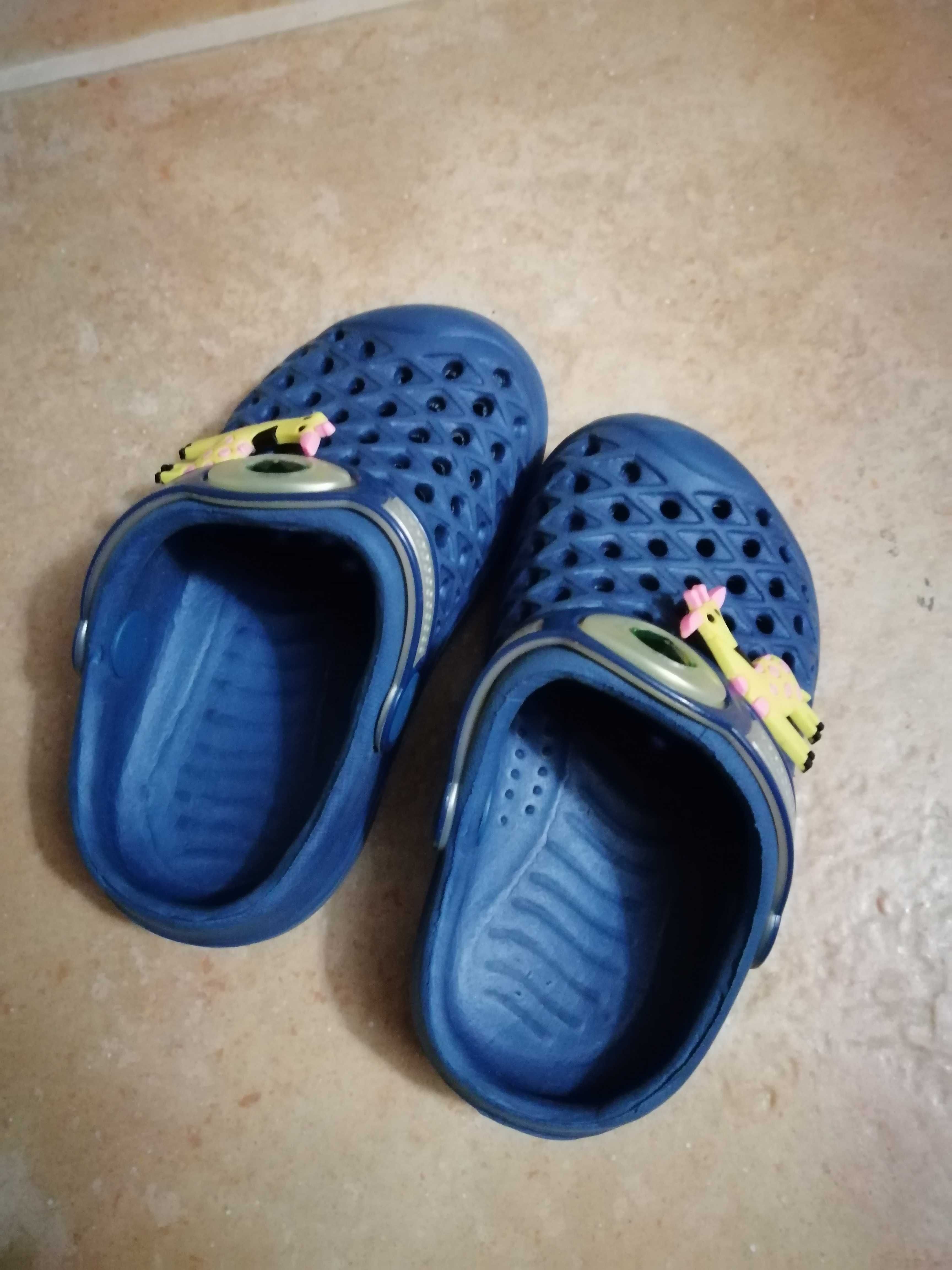 Crocs de criança tamanho 20