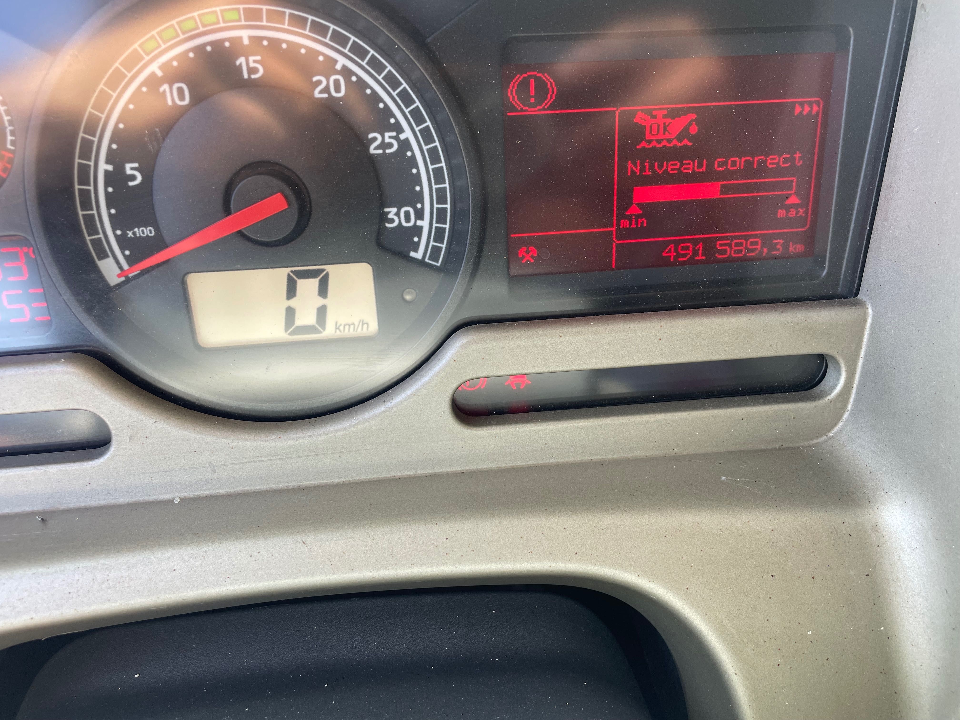 Renault premium 450 porta carros