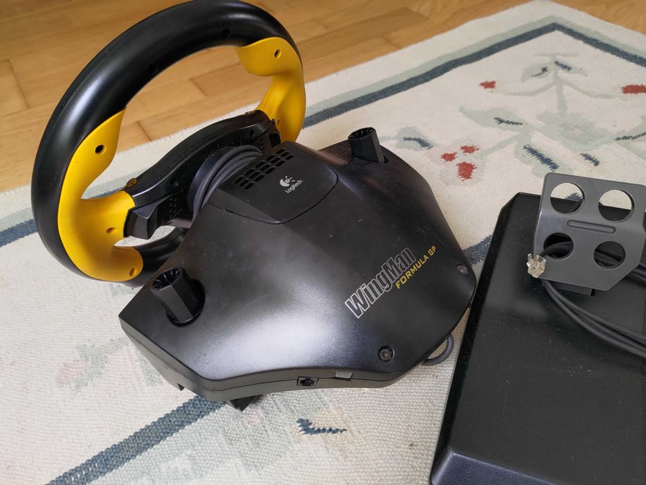 LOGITECH WingMan Formula GP PC com Volante e Pedais (Como Novo)