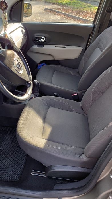 Dacia Lodgy 2012 • 7 місць • ГБО 4 покоління