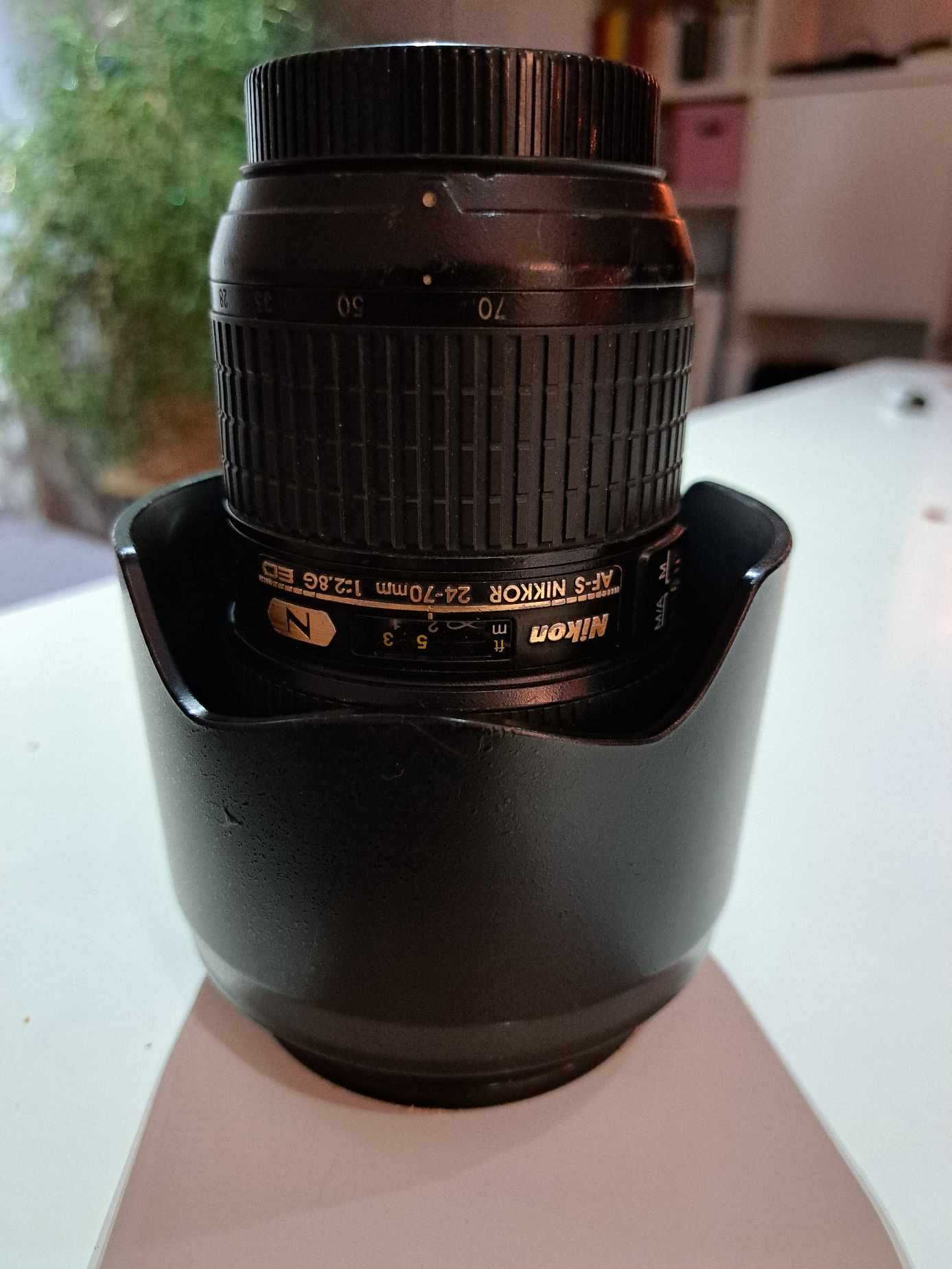 NIkon 24-70 mm F/2.8G ED