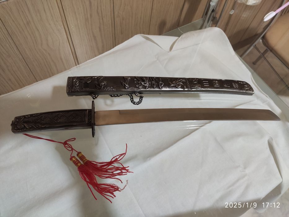 Сувенірний короткий меч,по типу катани
