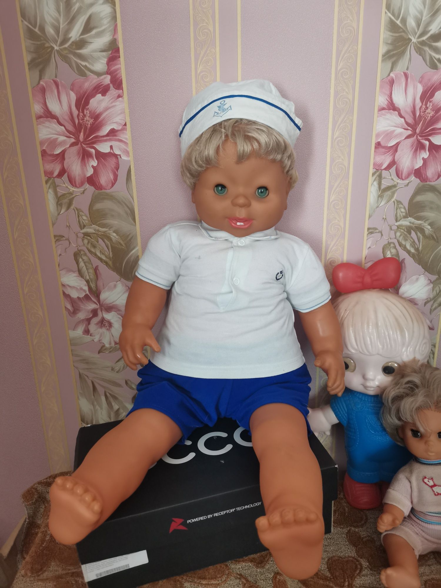 Продаю  якісні ікрасиві кукли ГДР в хорошому стані