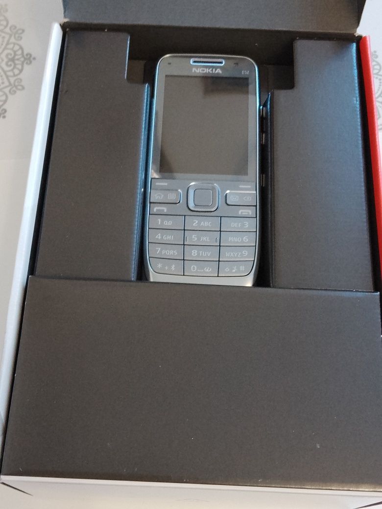 Fabrycznie Nowa NOKIA E52 /bez simlocka LIFE TIMER 00:00