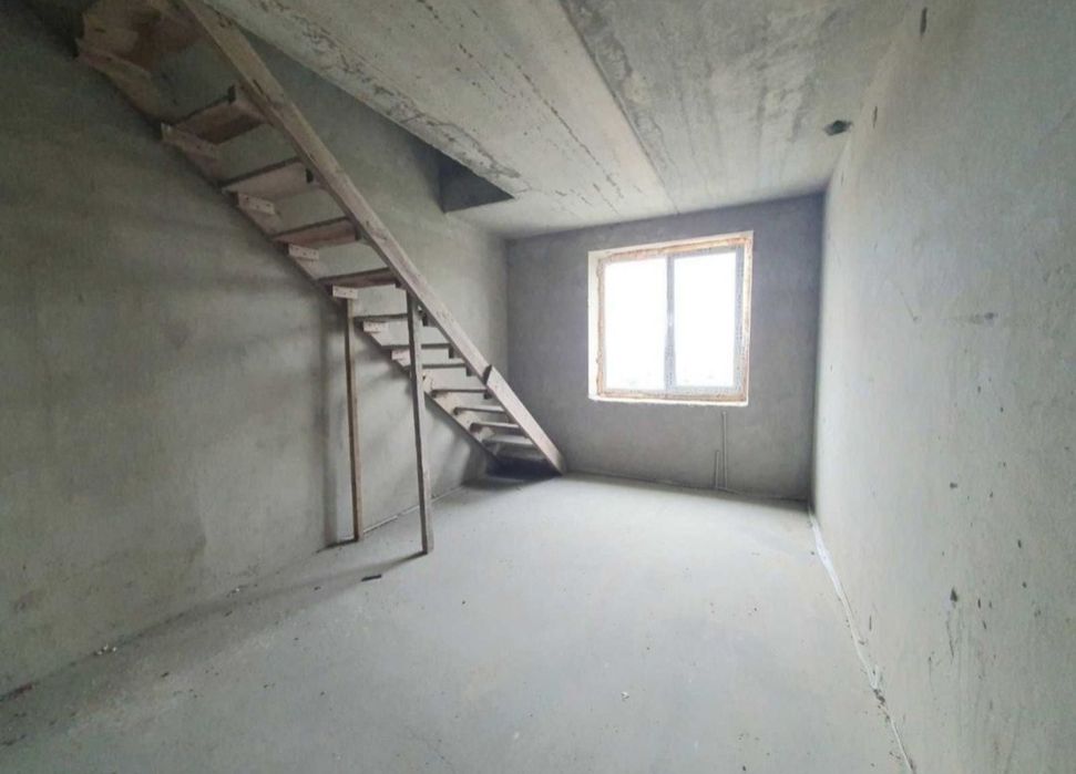 Двокімнатна двоповерхова квартира в Бучі. Терміновий продаж!