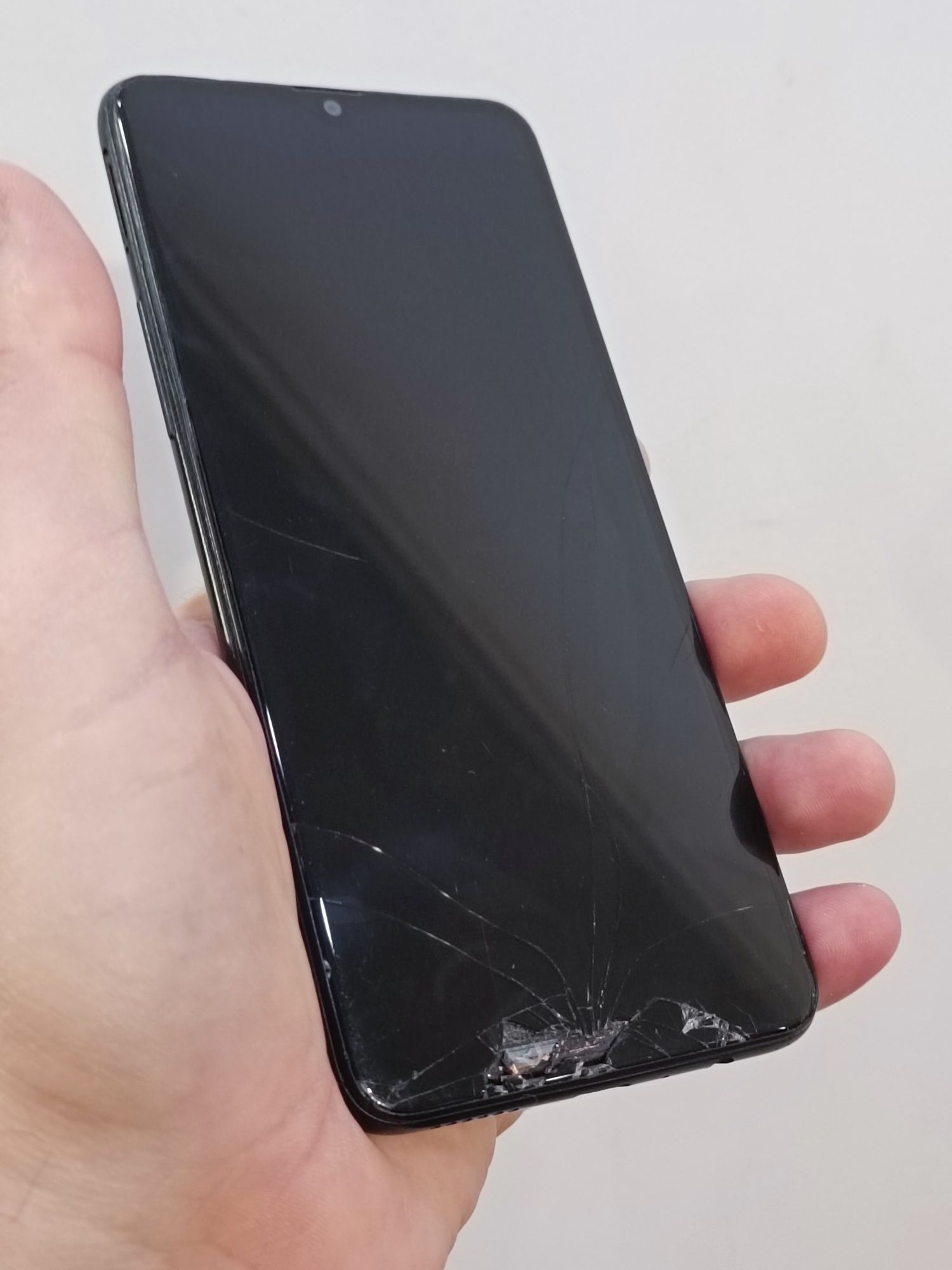 Samsung A20S (A207F/DS) битий екран