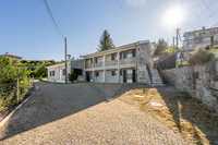 Casa T3 em pedra remodelada à venda em Arões, fafe.